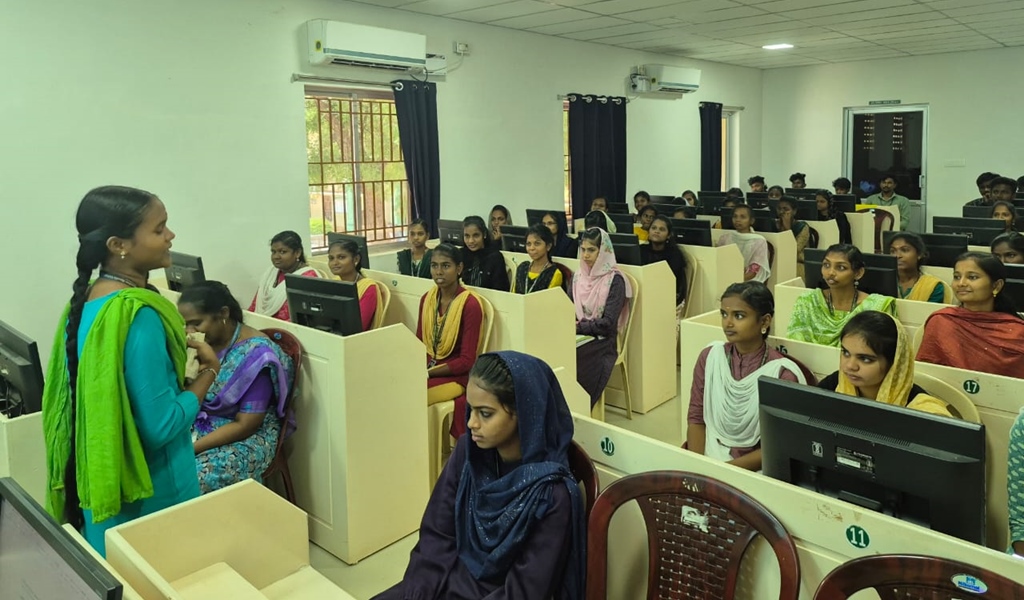 கணினி மற்றும் இணையத் தமிழ்த் திறன் மேம்பாட்டுப் பயிற்சி - படம் - 30