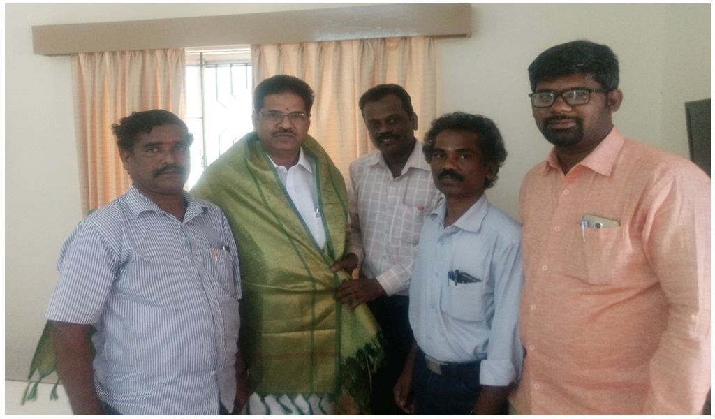 தேனித் தமிழ்ச் சங்கம் சிறப்பித்தல் - படம்